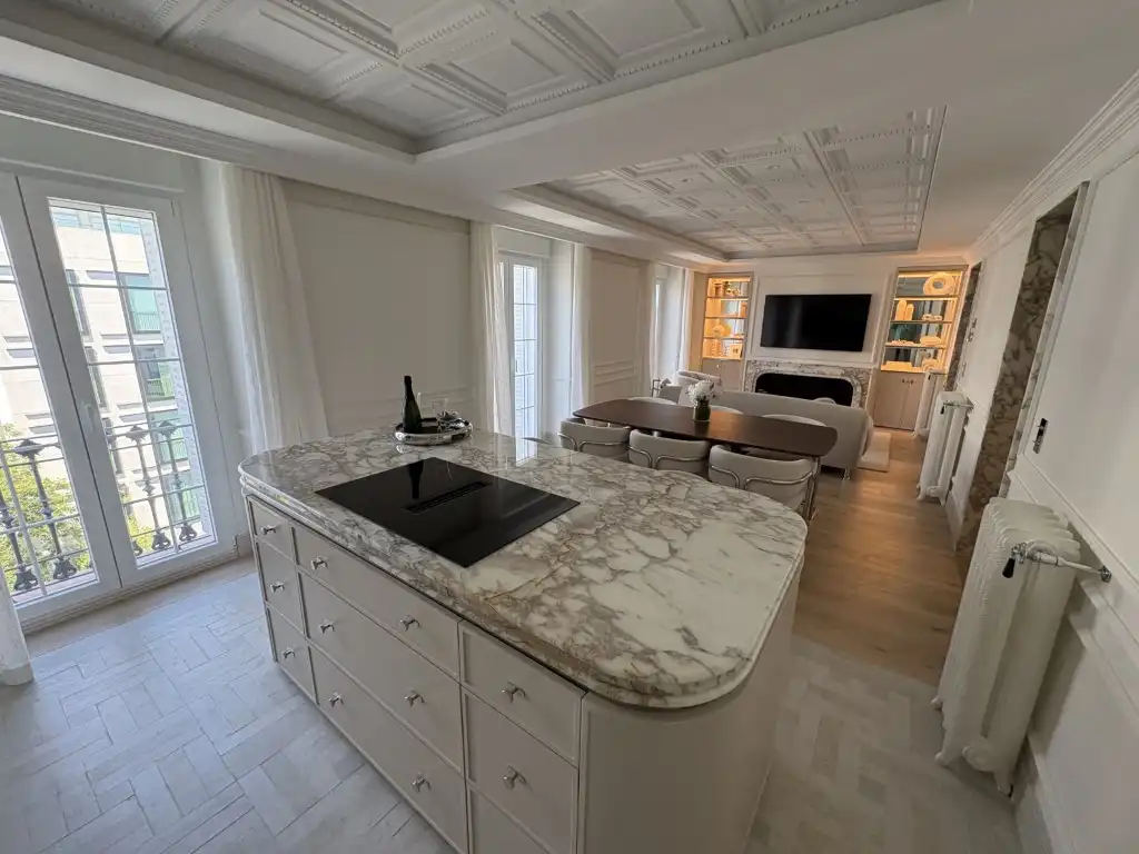 Kitchen of Flat for sale in Madrid  with Air Conditioner, Heating and Oven