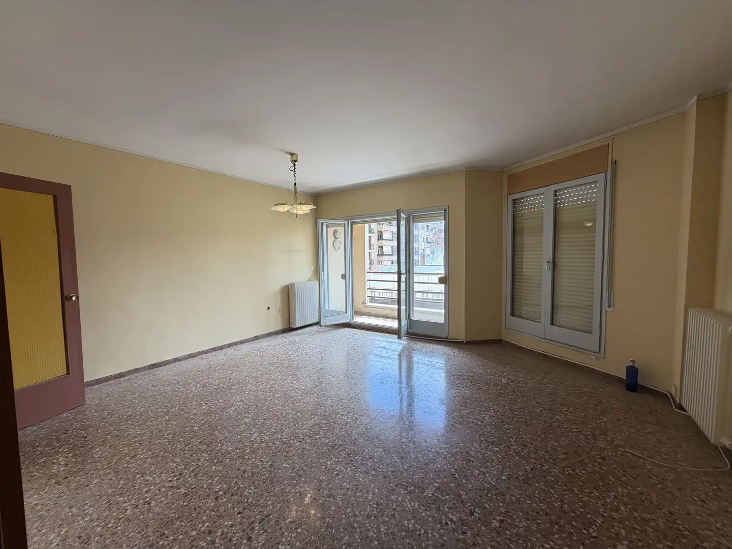 Sala d'estar de Pis en venda en Tàrrega amb Calefacció i Balcó