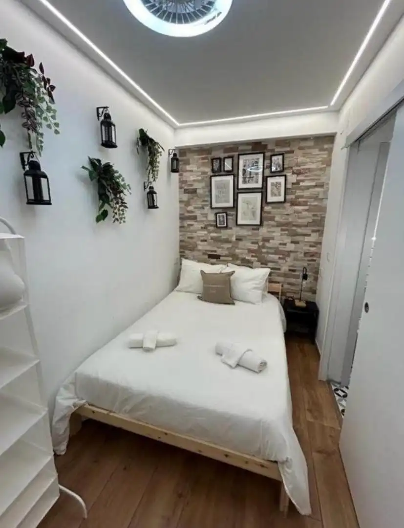 Habitación de Edificio en venta en Benidorm