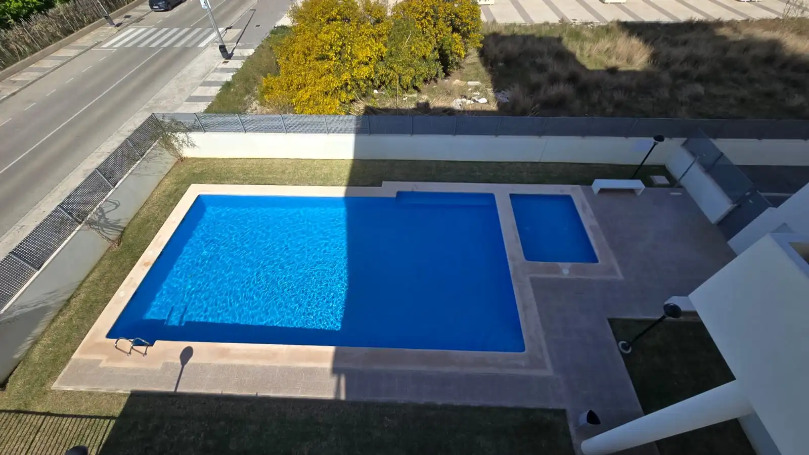 Piscina de Apartament en venda en Oliva amb Aire condicionat, Terrassa i Traster