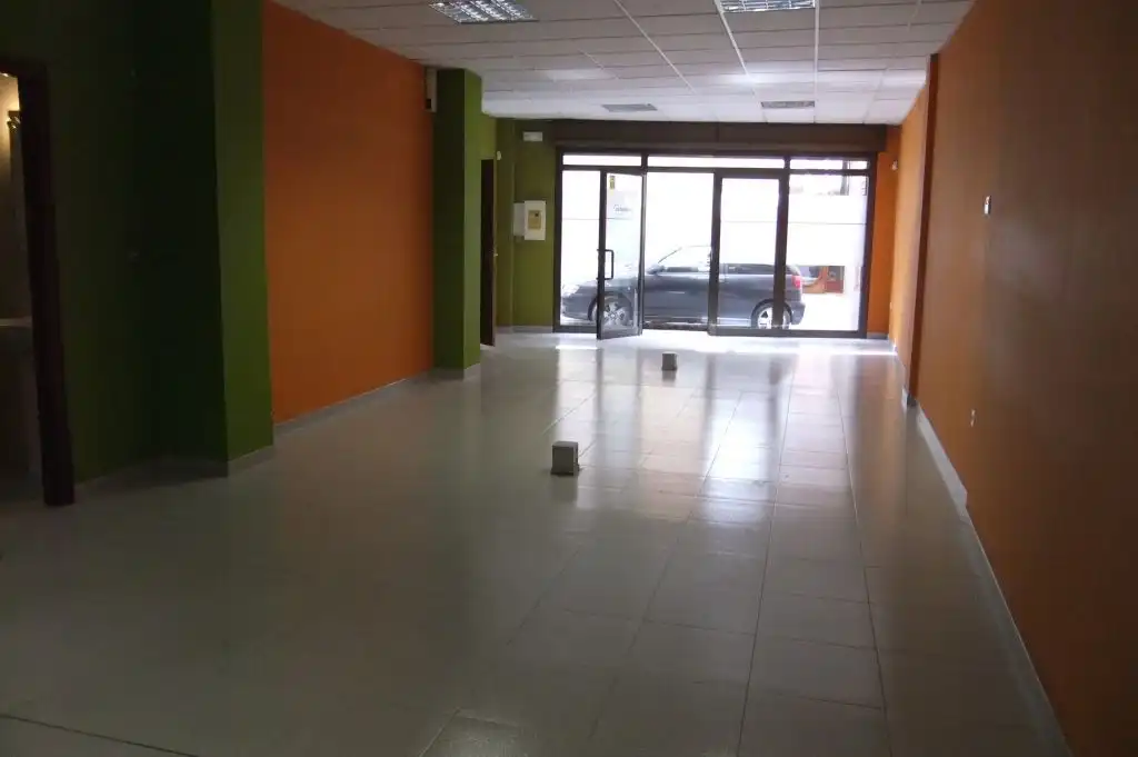 Local comercial de lloguer a Carrer de Santa Justina 29, imagen 3