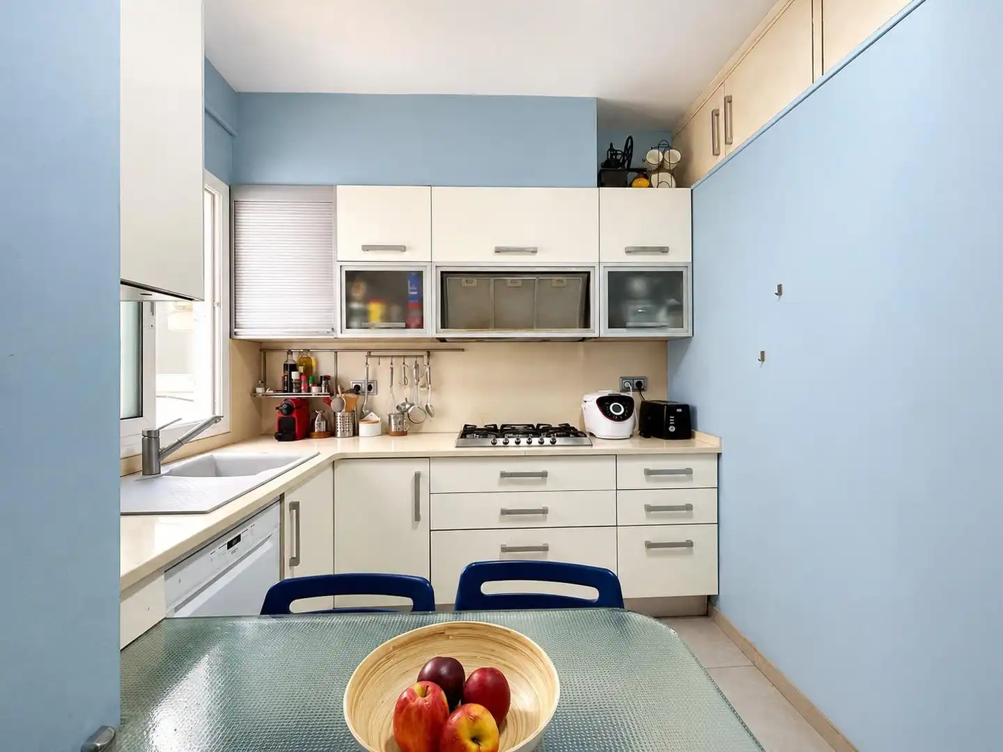 Küche von Wohnung zum Verkauf in Esplugues de Llobregat mit Klimaanlage, Parkett und Terrasse