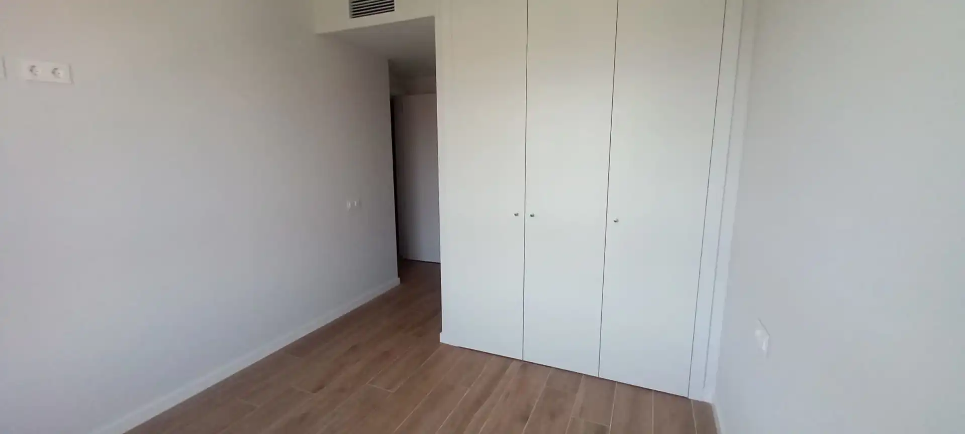 Schlafzimmer von Wohnung zur Miete in Quart de Poblet mit Abstellraum und Schwimmbad