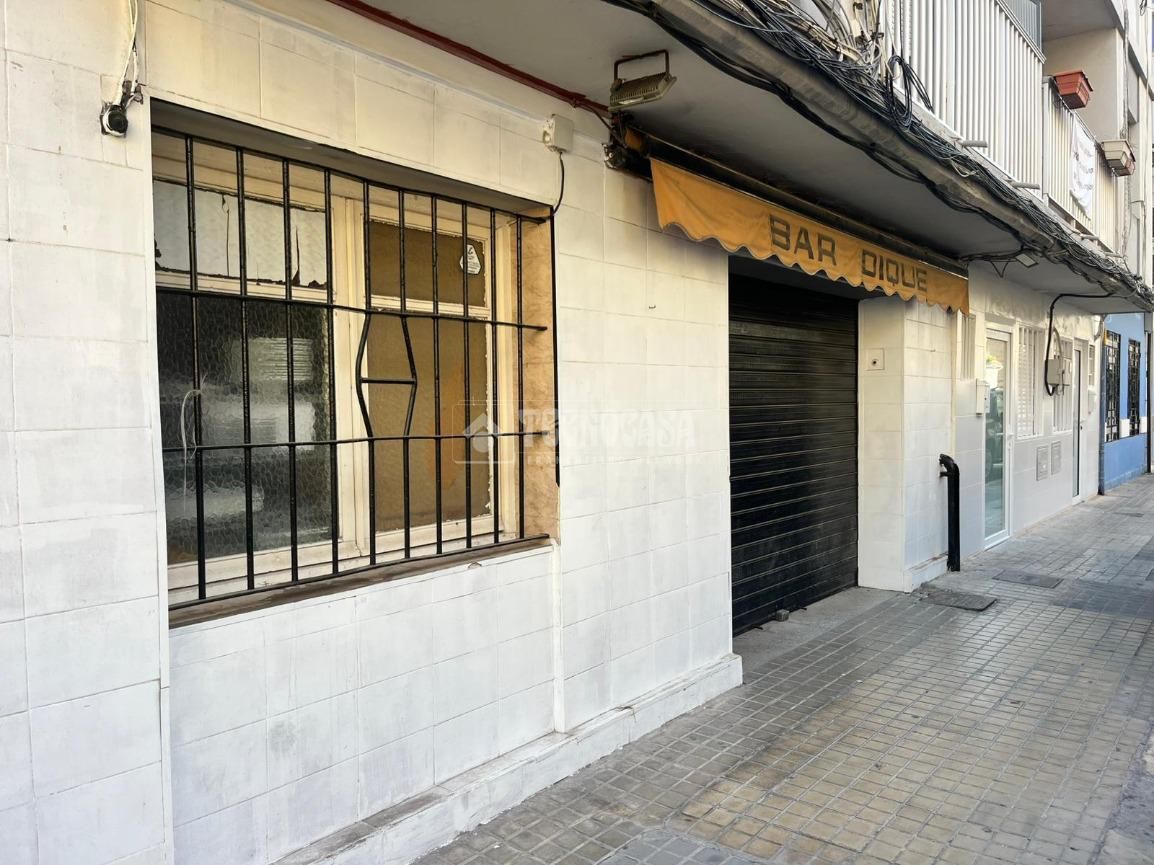Exterior view of Premises for sale in  Valencia Capital  with Air Conditioner and Furnished