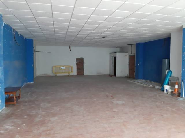 Local comercial en Alquiler en A Gándara