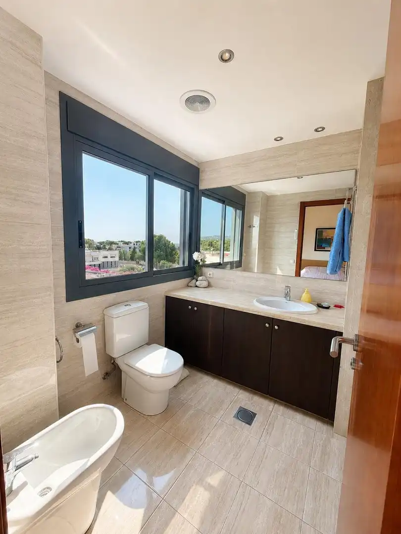 Baño de Apartamento en venta en L'Ampolla con Aire acondicionado, Terraza y Amueblado