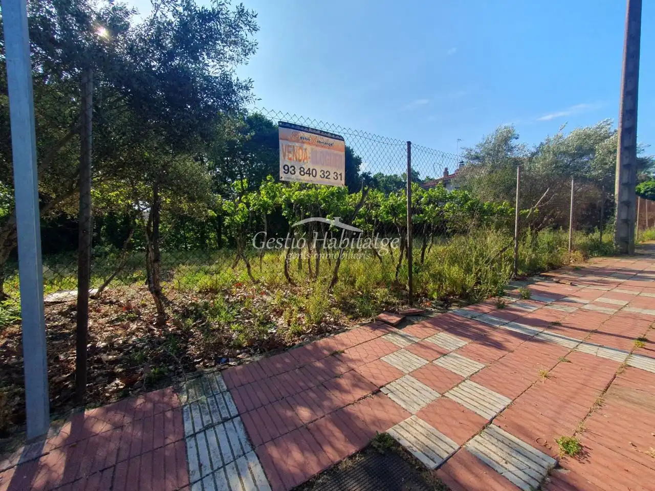 Terreny residencial en venda a Calle lluçanes