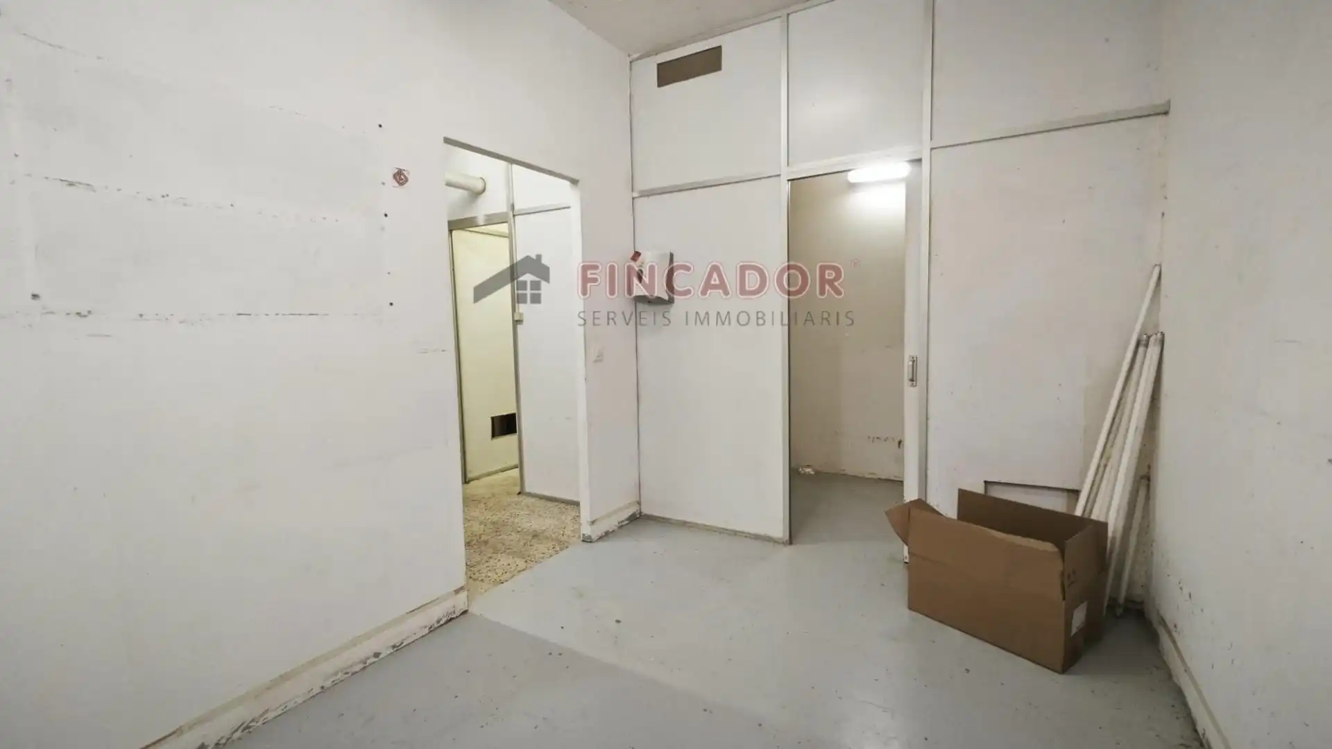 Local comercial en venta en Carrer de Salinas, imagen 6