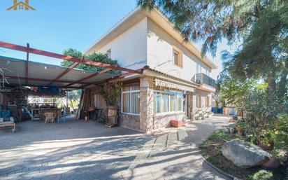 Vista exterior de Casa o xalet en venda en Brunete amb Calefacció i Jardí privat