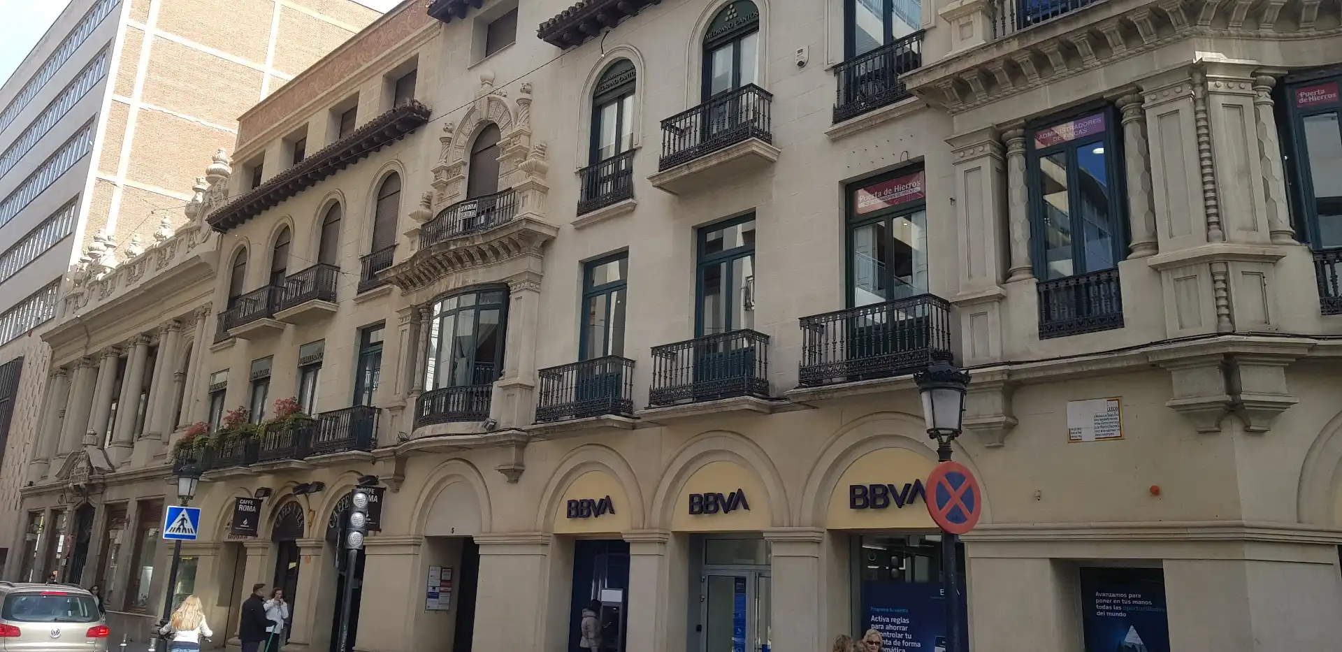 Bureau avec ascenseur à vendre à Calle Tesifonte Gallego