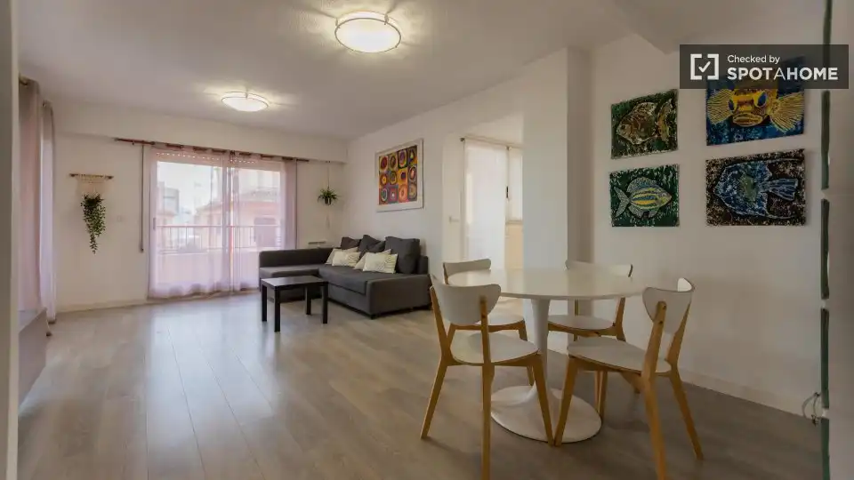 Sala d'estar de Pis de lloguer en Sueca amb Aire condicionat, Calefacció i Moblat