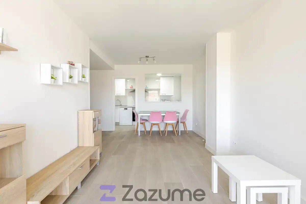 Living room of Flat for rent in Valdemoro  with Air Conditioner, Heating and Parquet flooring