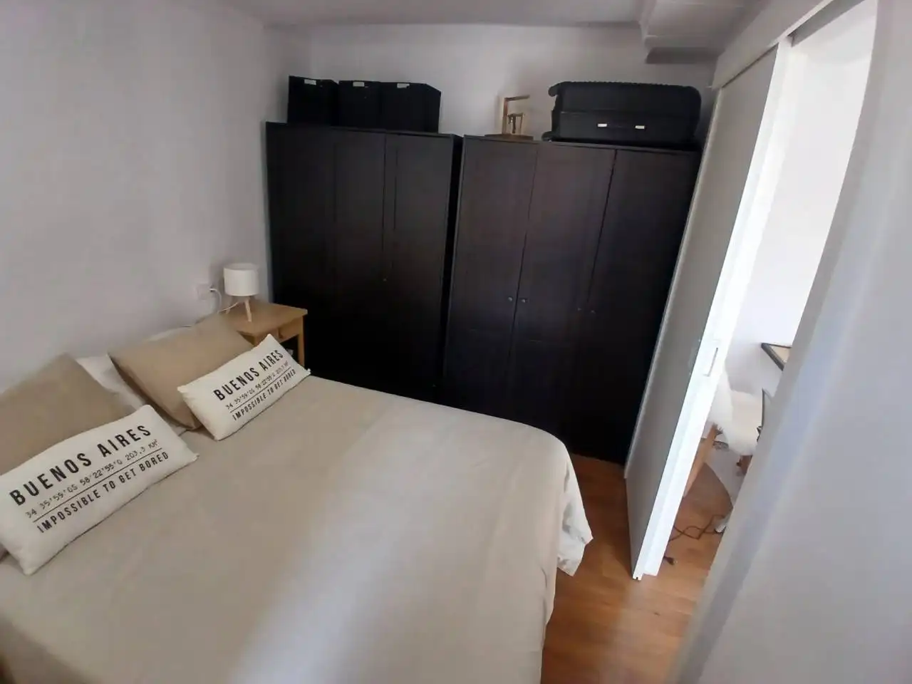 Schlafzimmer von Dachboden zum Verkauf in Vilanova i la Geltrú mit Klimaanlage, Parkett und Terrasse