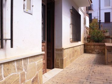 Maison rustique avec balcon à vendre à Periana
