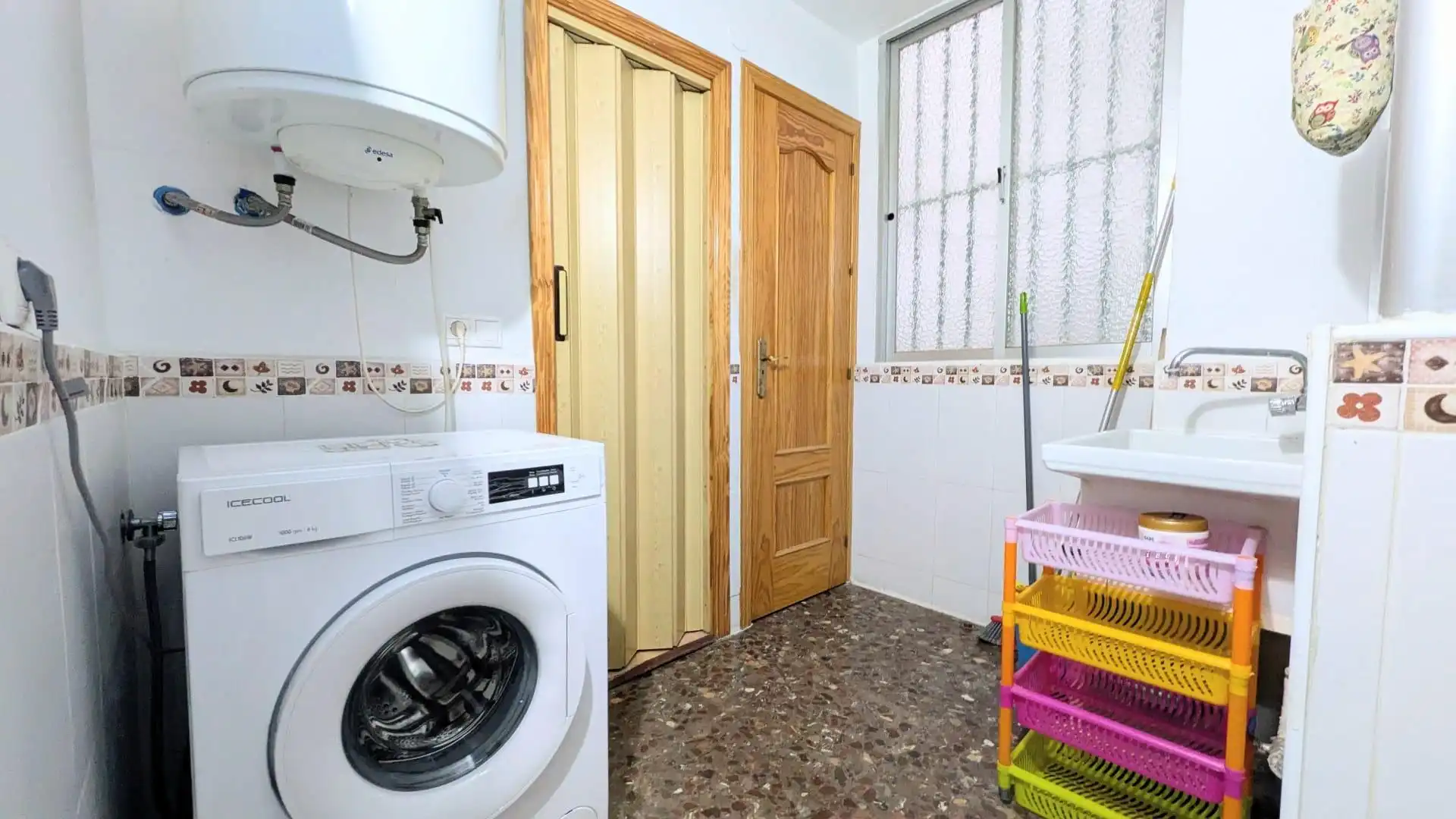 Baño de Apartamento de alquiler en Fuengirola con Aire acondicionado, Calefacción y Terraza