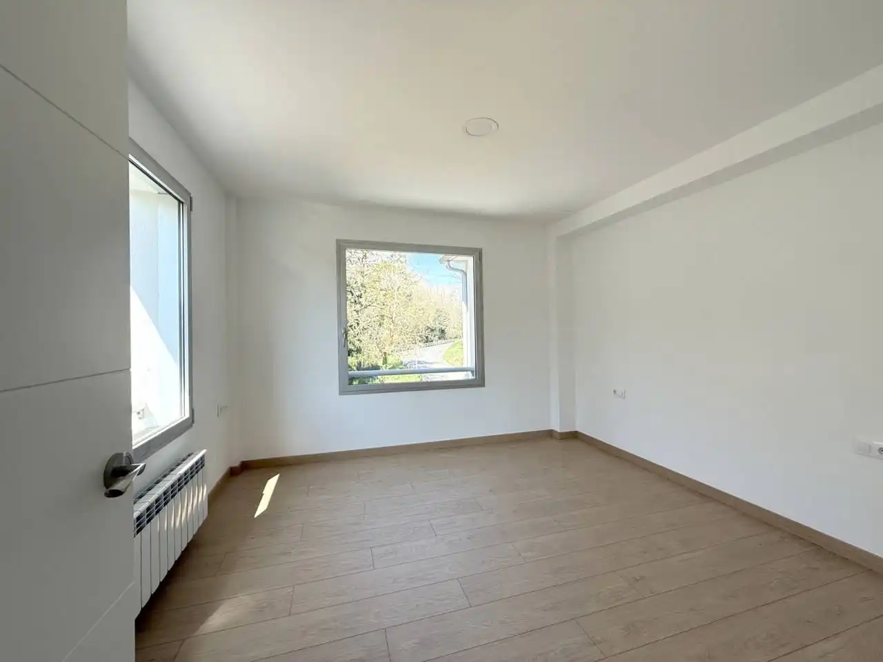 Habitación de Casa o chalet en venta en Sant Feliu de Pallerols con Calefacción y Jardín privado