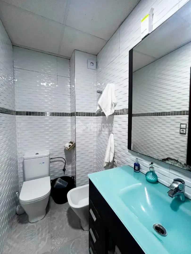 Baño de Piso en venta en Utebo con Calefacción, Parquet y Terraza