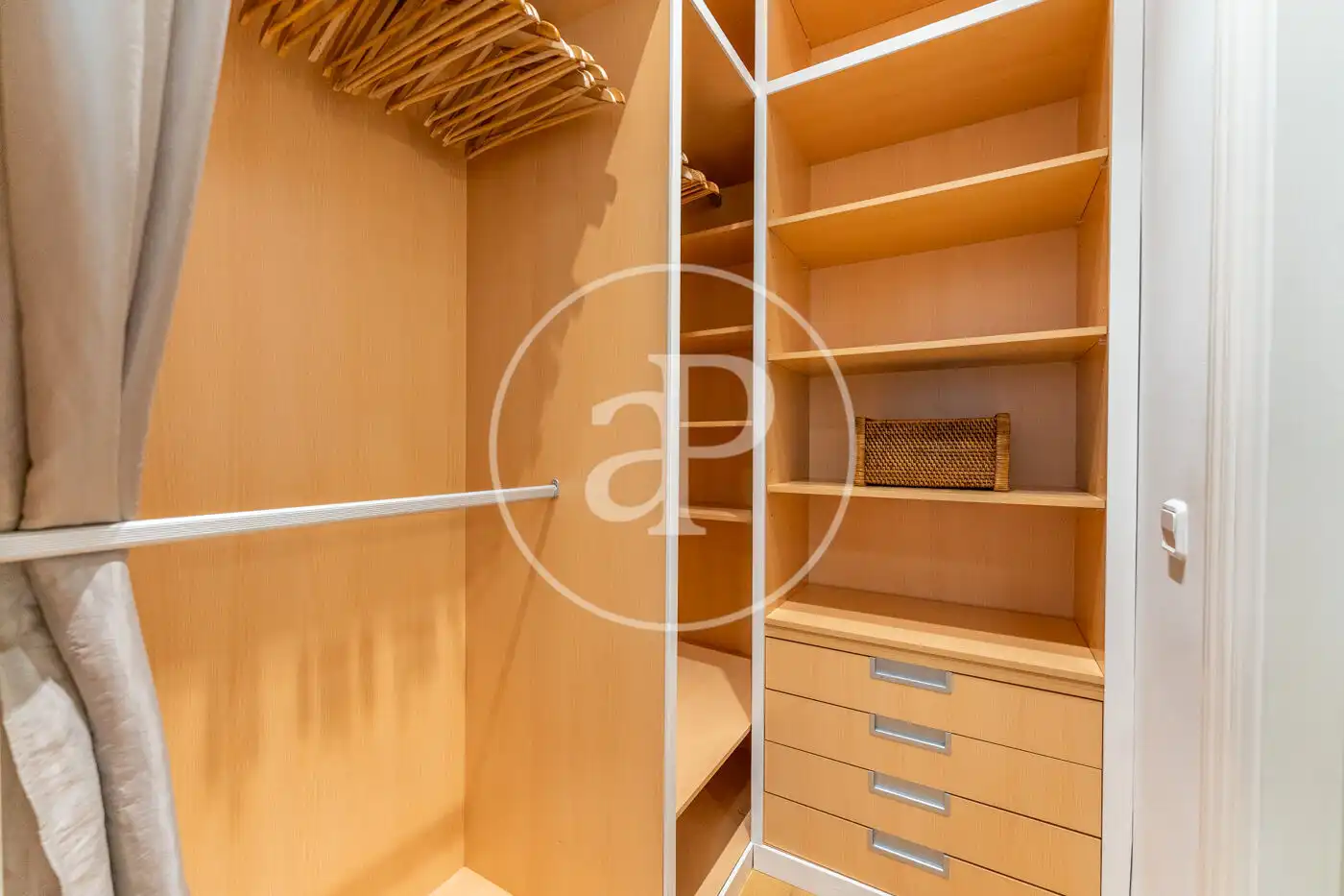 Bedroom of Flat for rent in Madrid  with Air Conditioner, Heating and Private garden