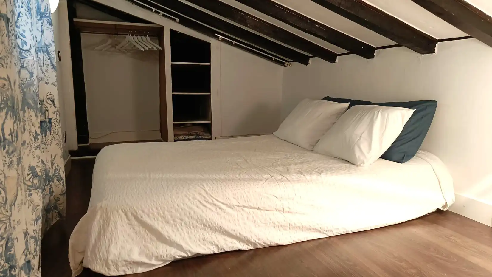 Bedroom of Flat for sale in Bilbao   with Heating