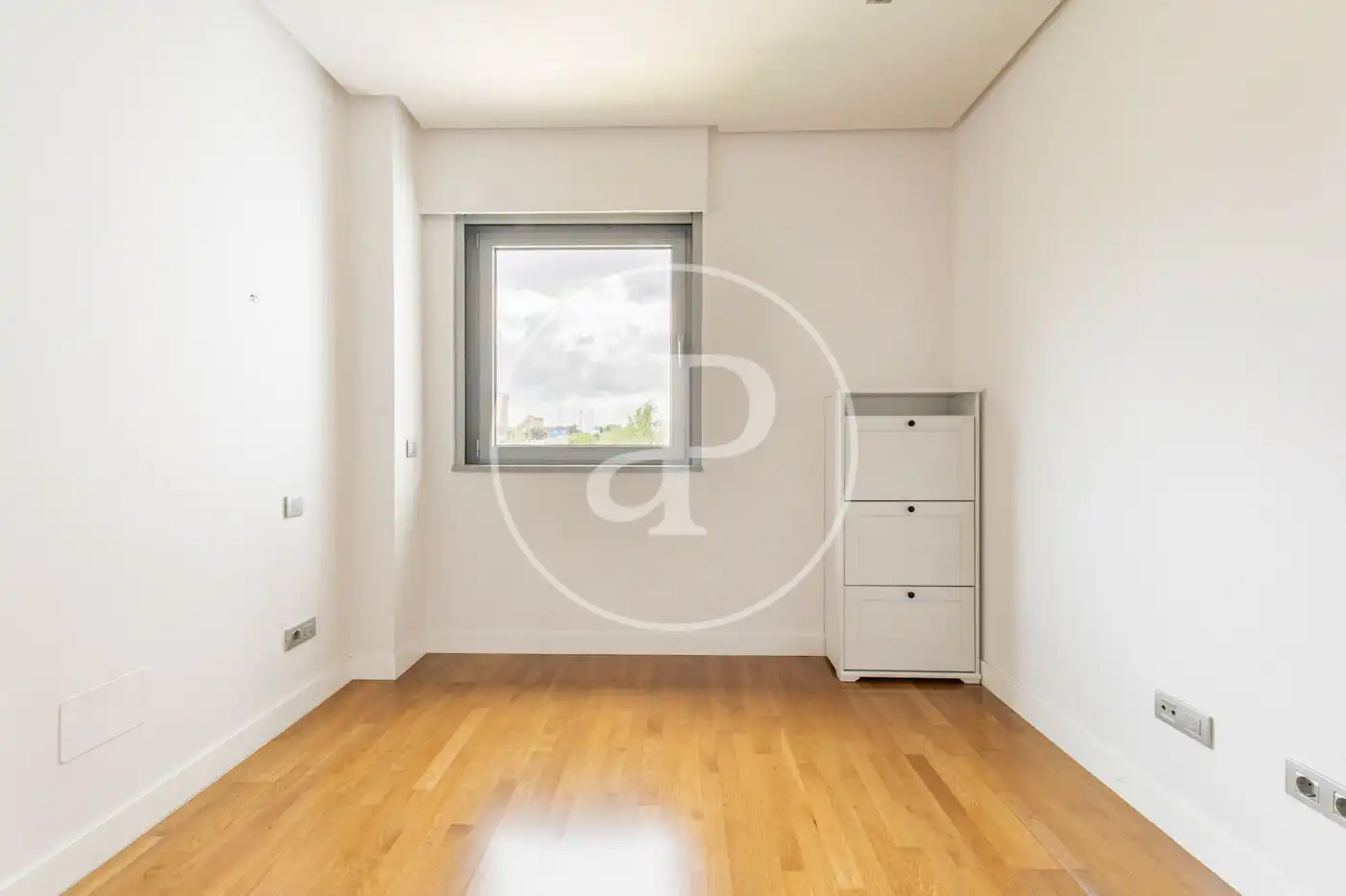 Schlafzimmer von Wohnung zur Miete in Madrid mit Klimaanlage, Heizung und Abstellraum