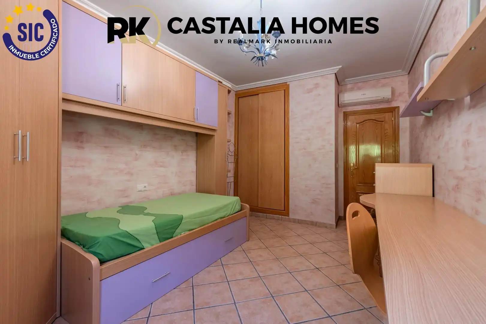 Dormitori de Casa o xalet en venda en Borriol amb Aire condicionat, Calefacció i Jardí privat