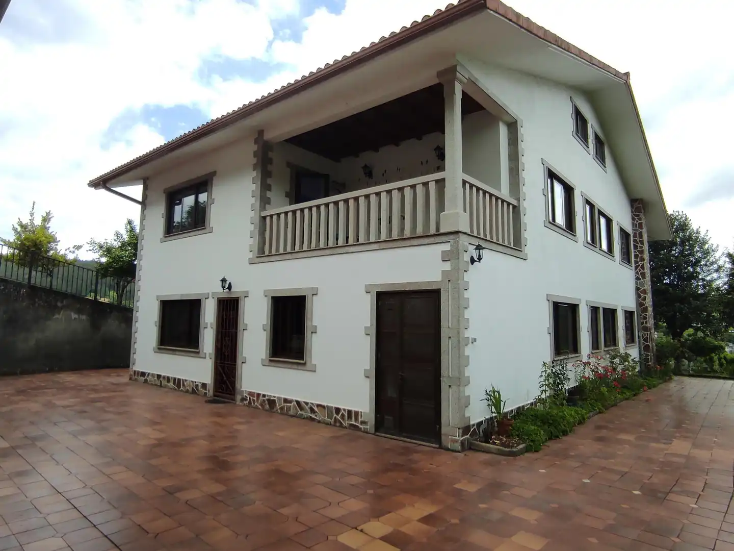Vista exterior de Casa o chalet en venta en Vila de Cruces con Calefacción, Jardín privado y Terraza