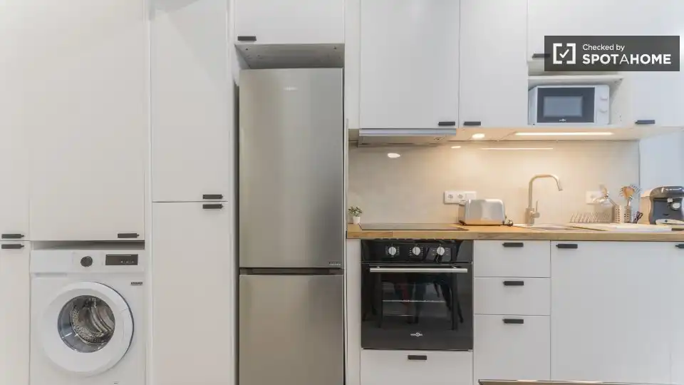 Cocina de Piso de alquiler en Valencia con Aire acondicionado, Calefacción y Amueblado