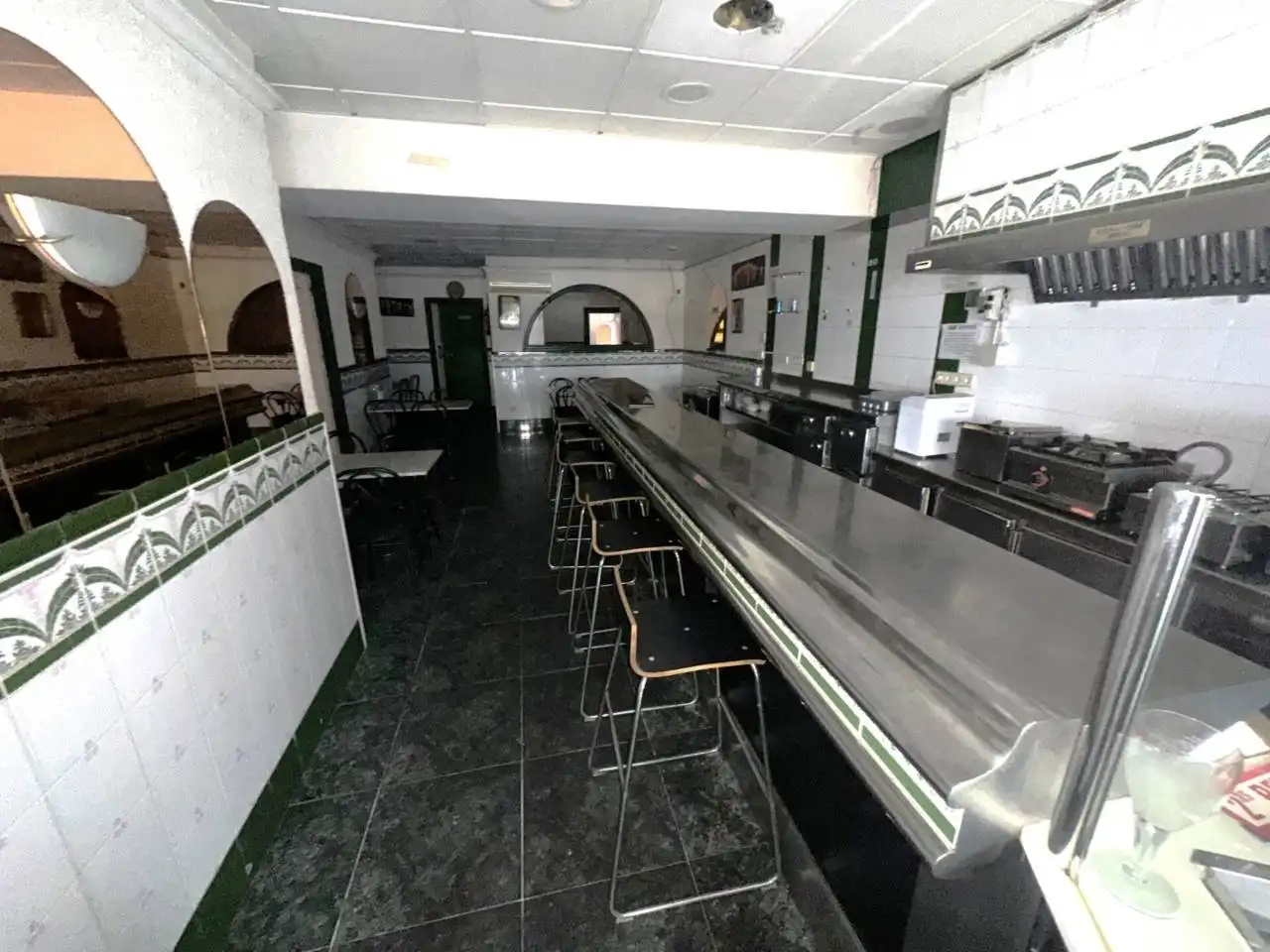 Local comercial en venda a Zona Alta, imagen 3