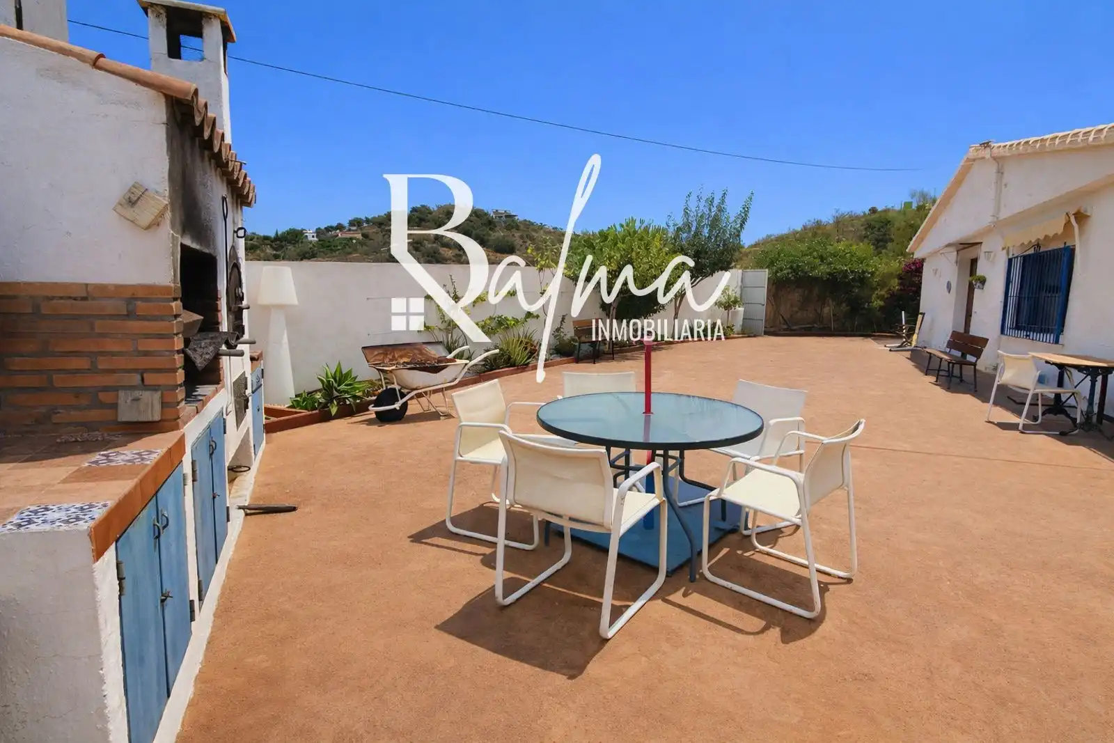Villa mit Pool zum Verkauf in Almayate, imagen 3