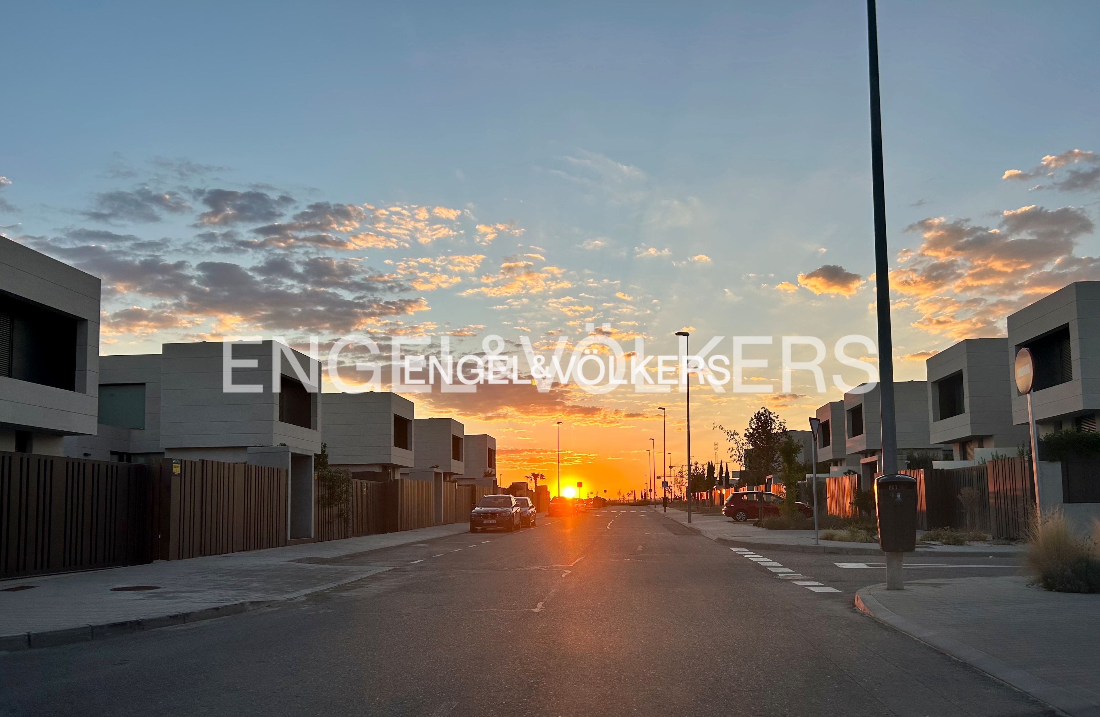 Exterior view of House or chalet for sale in Majadahonda  with Heating, Private garden and Parquet flooring