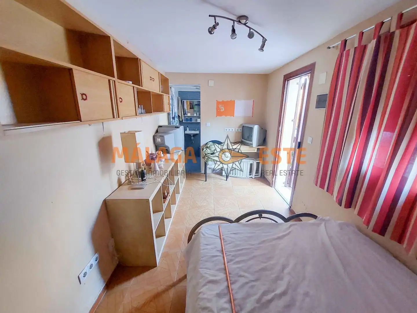Habitación de Finca rústica en venta en Vélez-Málaga con Aire acondicionado, Terraza y Trastero