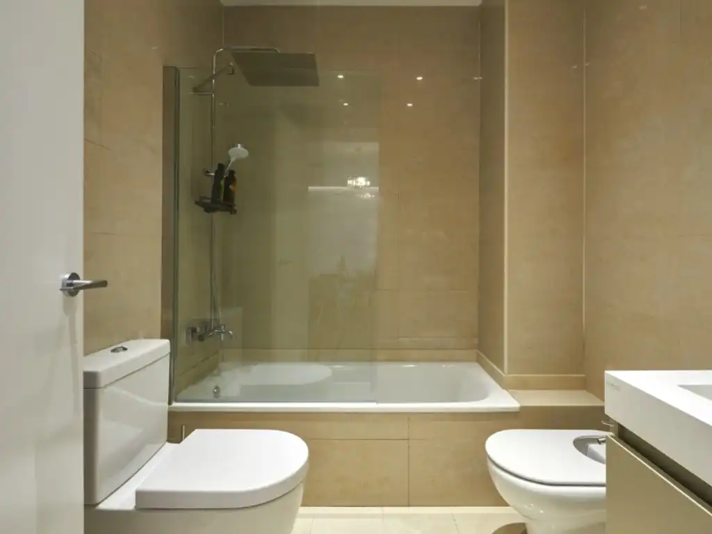 Bany de Apartament en venda en Barcelona