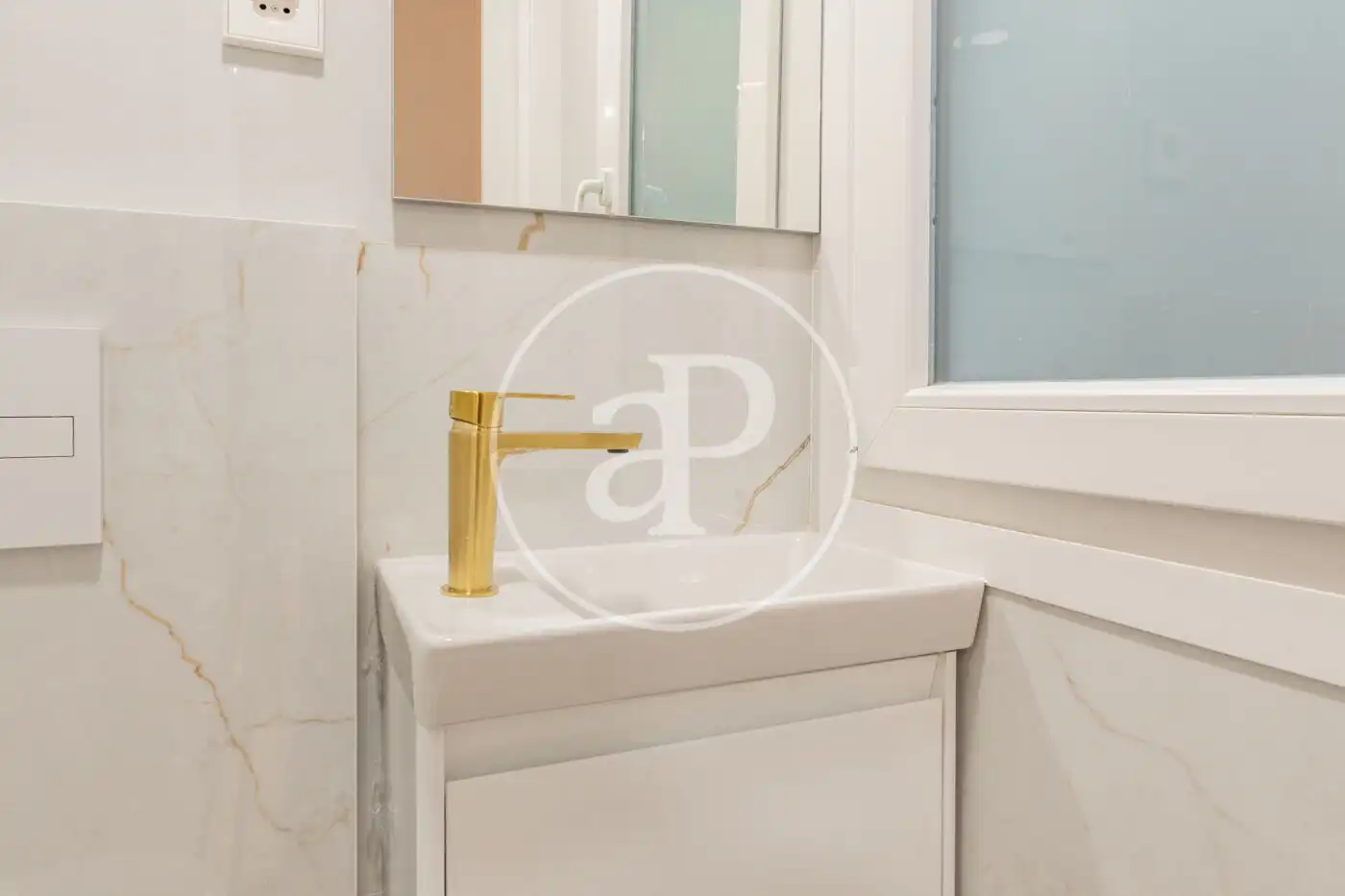 Baño de Piso en venta en Madrid con Aire acondicionado, Calefacción y Trastero