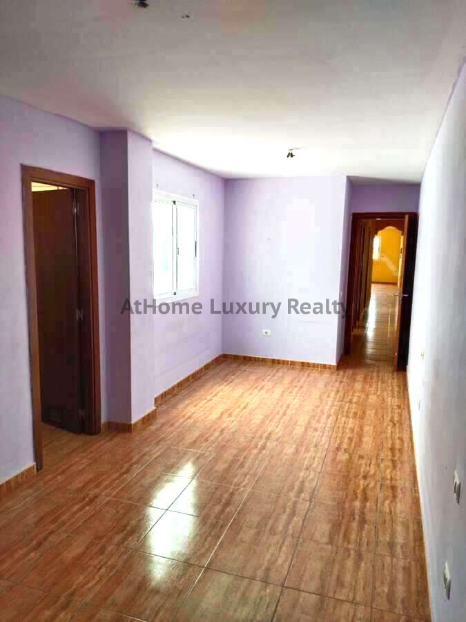 Flat for sale in EUROPA, Ingenio pueblo