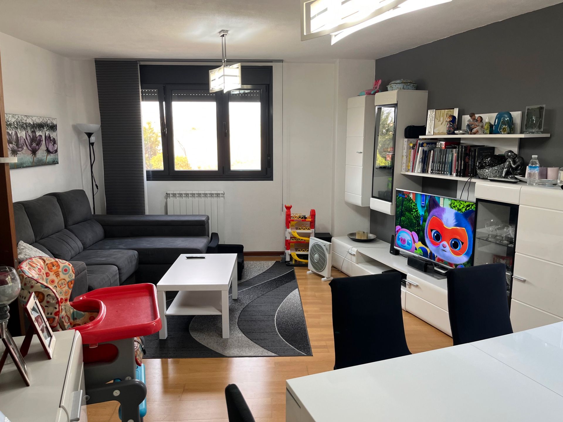 Living room of Flat for sale in Salamanca Capital  with Heating, Parquet flooring and Storage room