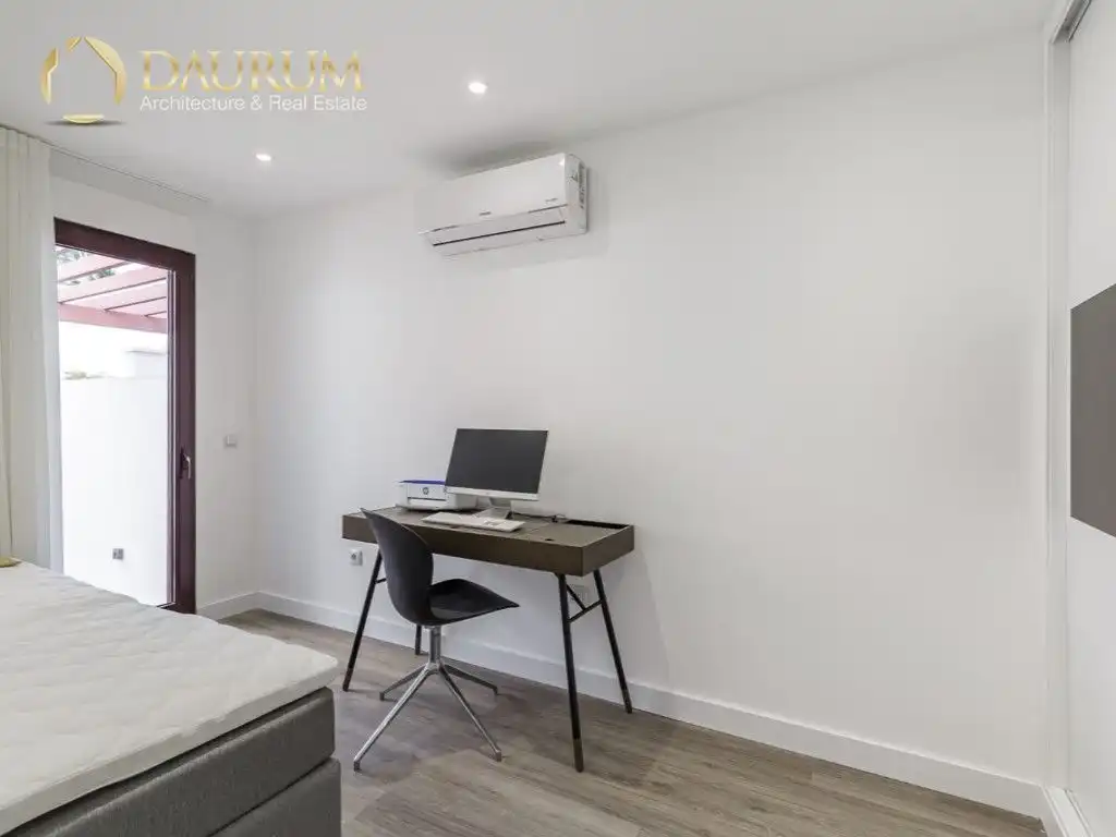 Habitación de Dúplex en venta en Marbella con Aire acondicionado, Calefacción y Terraza