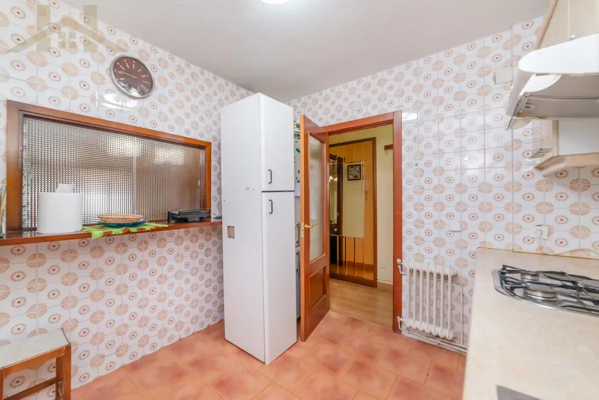 Kitchen of Flat for sale in Fuenlabrada  with Air Conditioner, Heating and Furnished