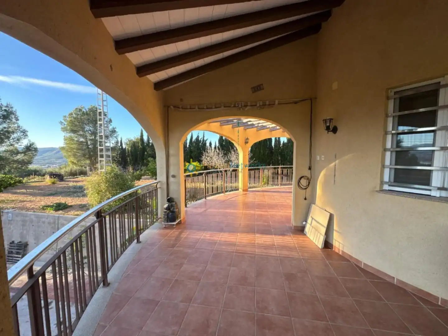 Terrasse von Haus oder Chalet zum Verkauf in Benigànim mit Klimaanlage, Privatgarten und Terrasse