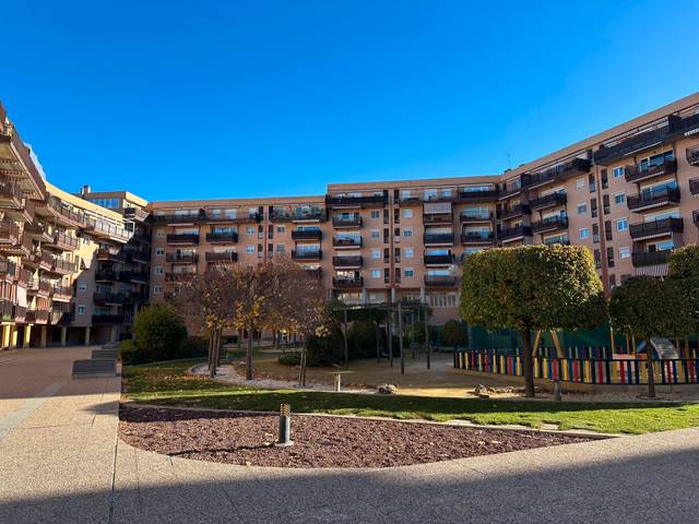 Ático en Venta en Calle Presidente José María Aznar, 9 en Perlita