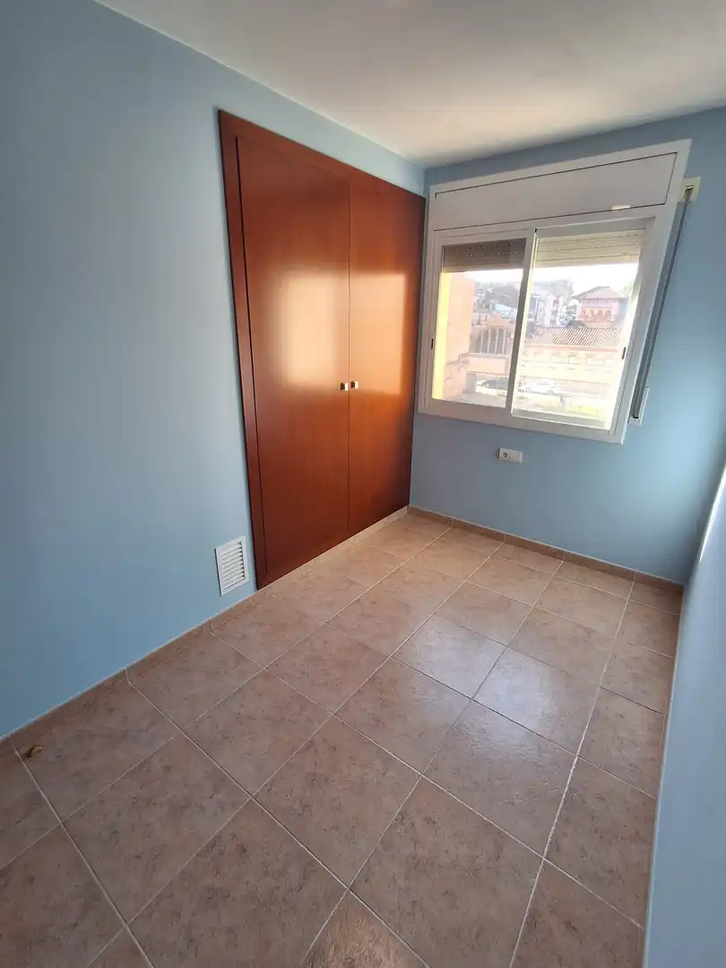 Dormitori de Casa adosada en venda en Tortosa amb Aire condicionat, Calefacció i Jardí privat