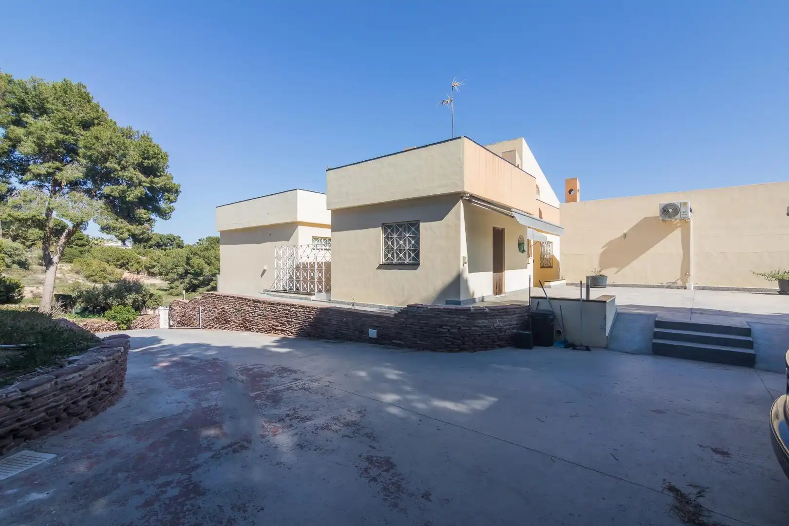 Vista exterior de Casa o chalet en venta en Elche / Elx con Aire acondicionado, Jardín privado y Terraza