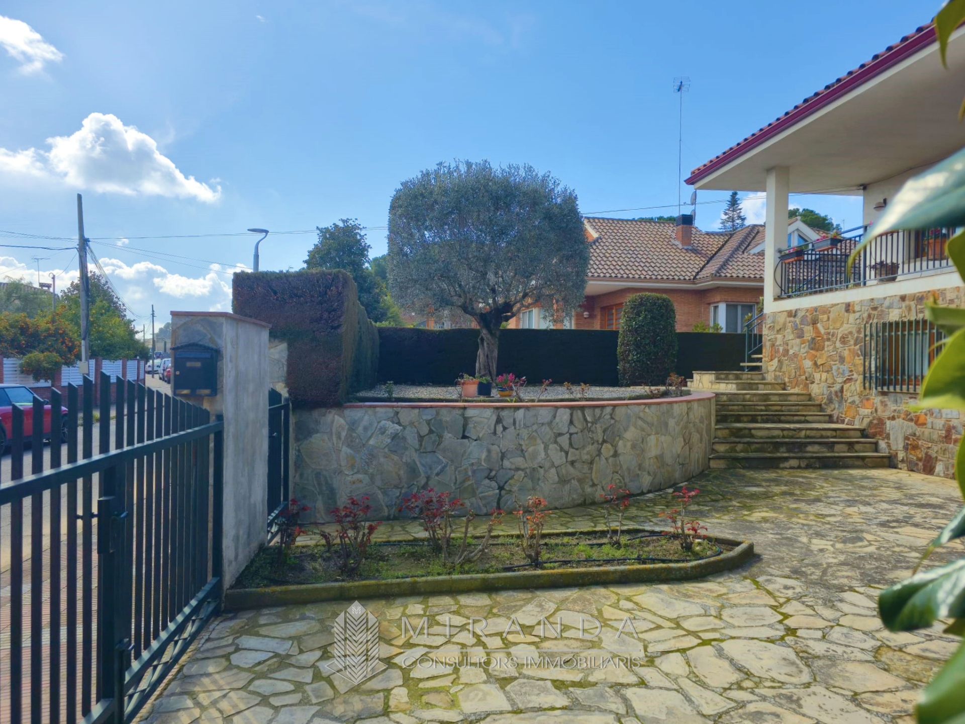 Vista exterior de Casa o chalet en venta en Canovelles con Aire acondicionado, Calefacción y Jardín privado