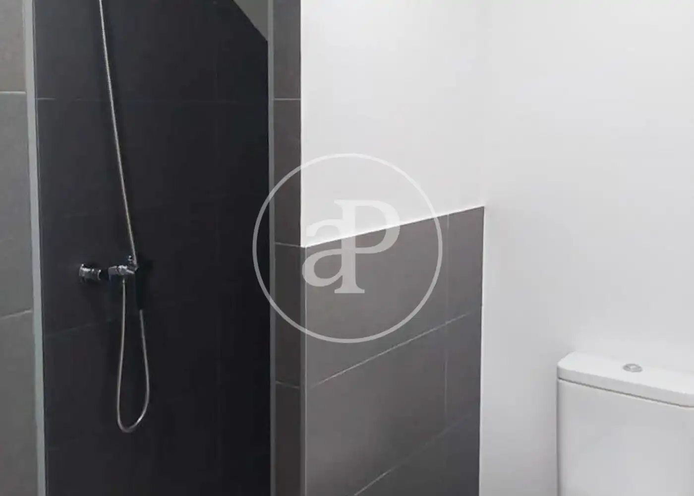 Baño de Piso en venta en Barcelona con Aire acondicionado y Calefacción