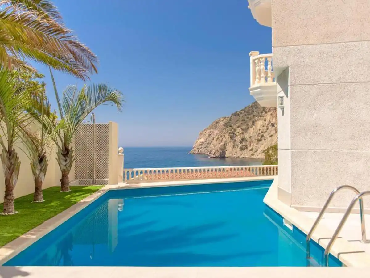 Piscina de Edifici en venda en Alicante / Alacant
