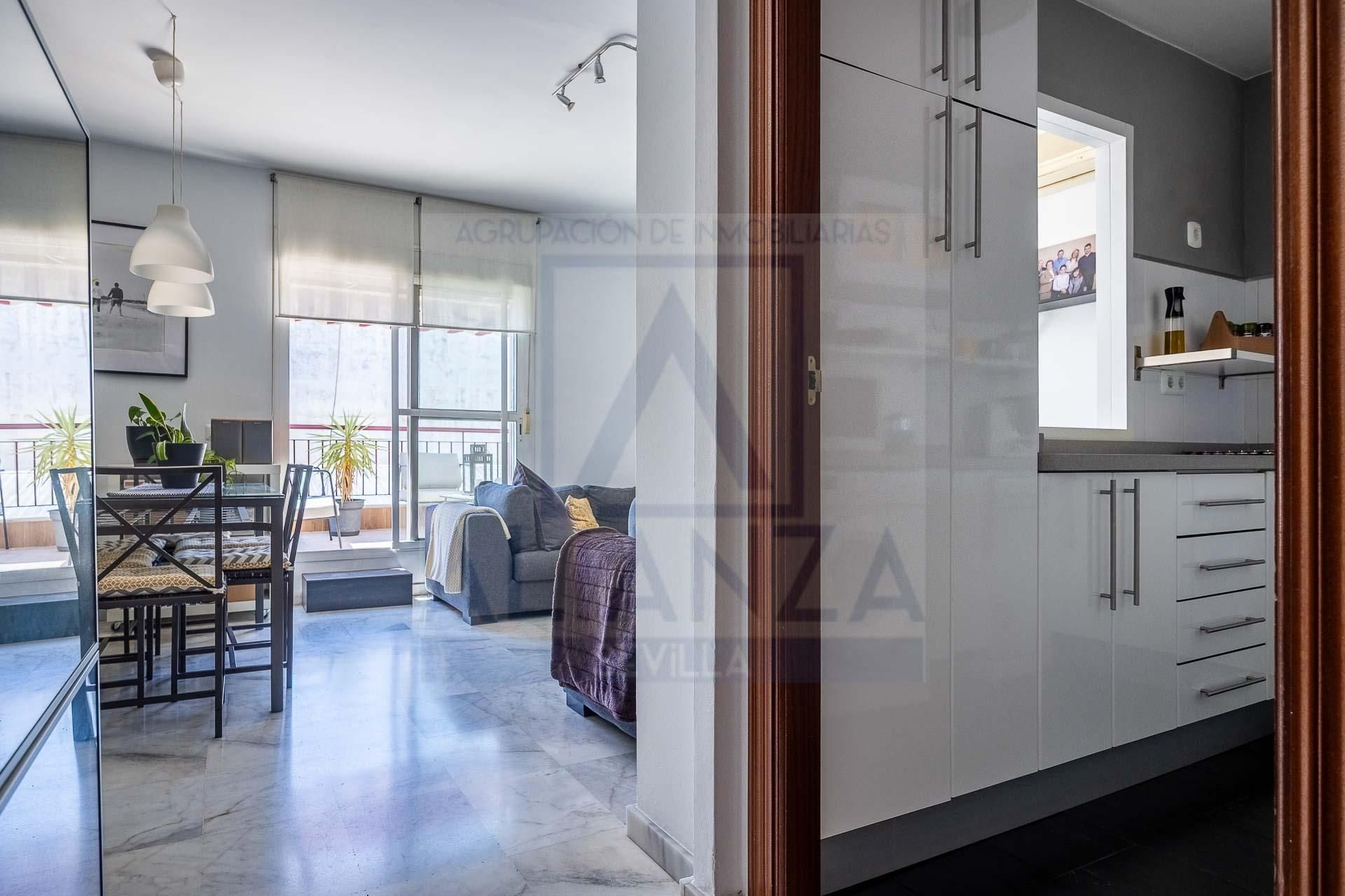 Flat for sale in Camas  with Air Conditioner, Heating and Terrace