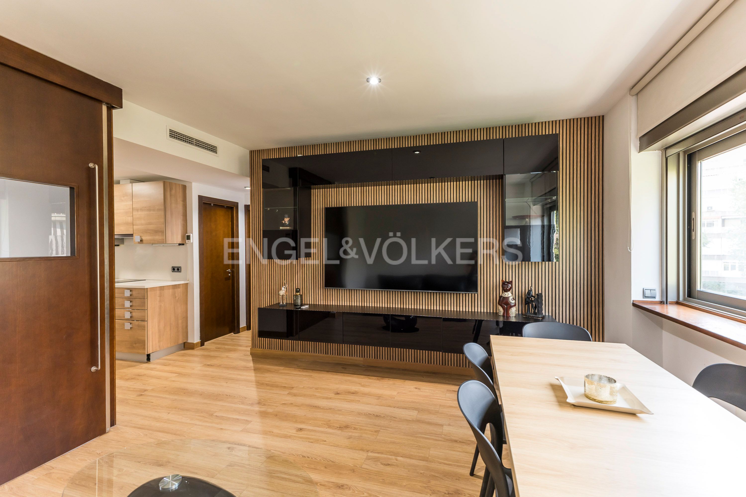 Sala d'estar de Apartament de lloguer en  Madrid Capital amb Aire condicionat, Calefacció i Piscina