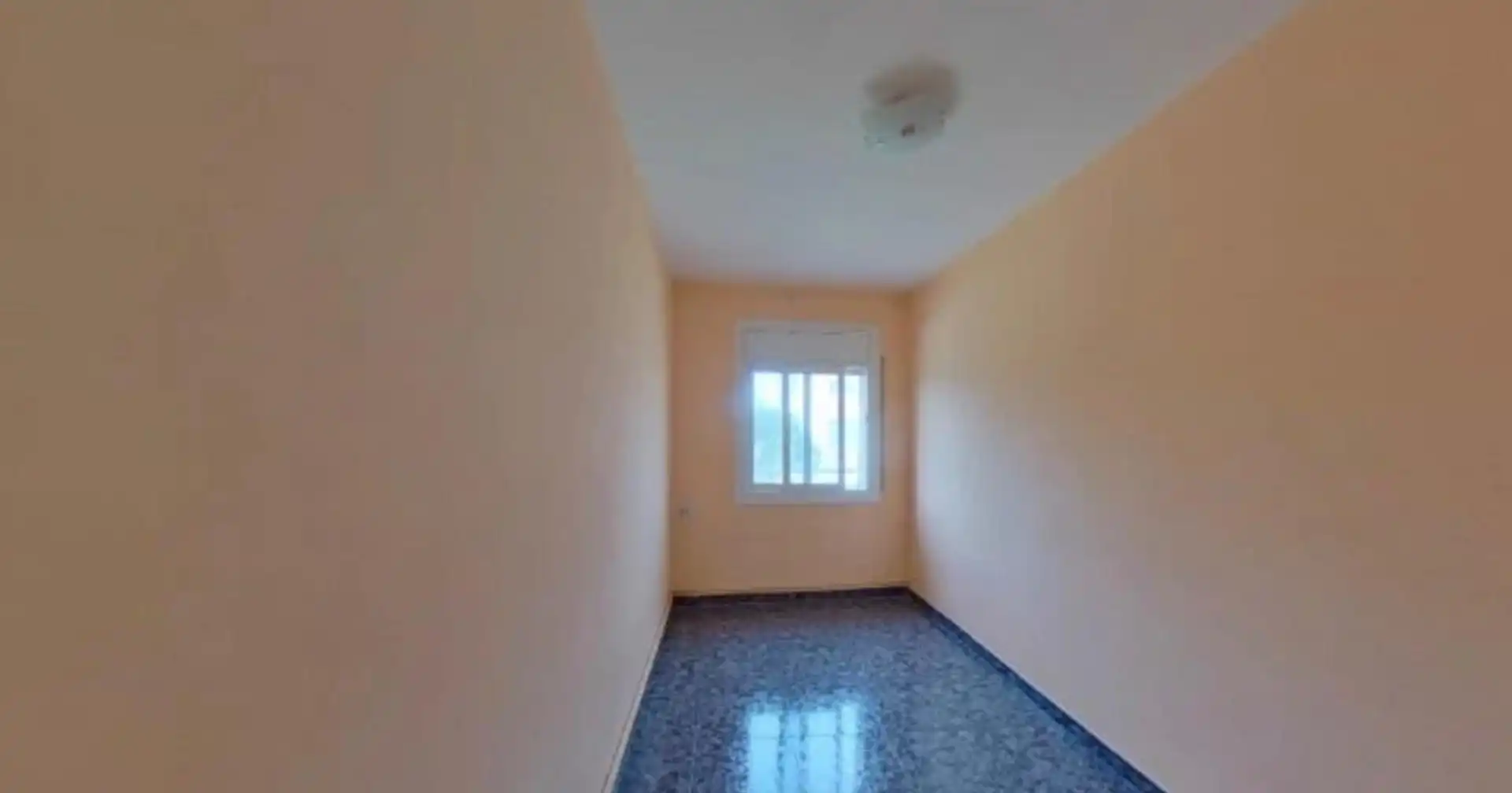 Habitación de Piso en venta en Sabadell con Balcón