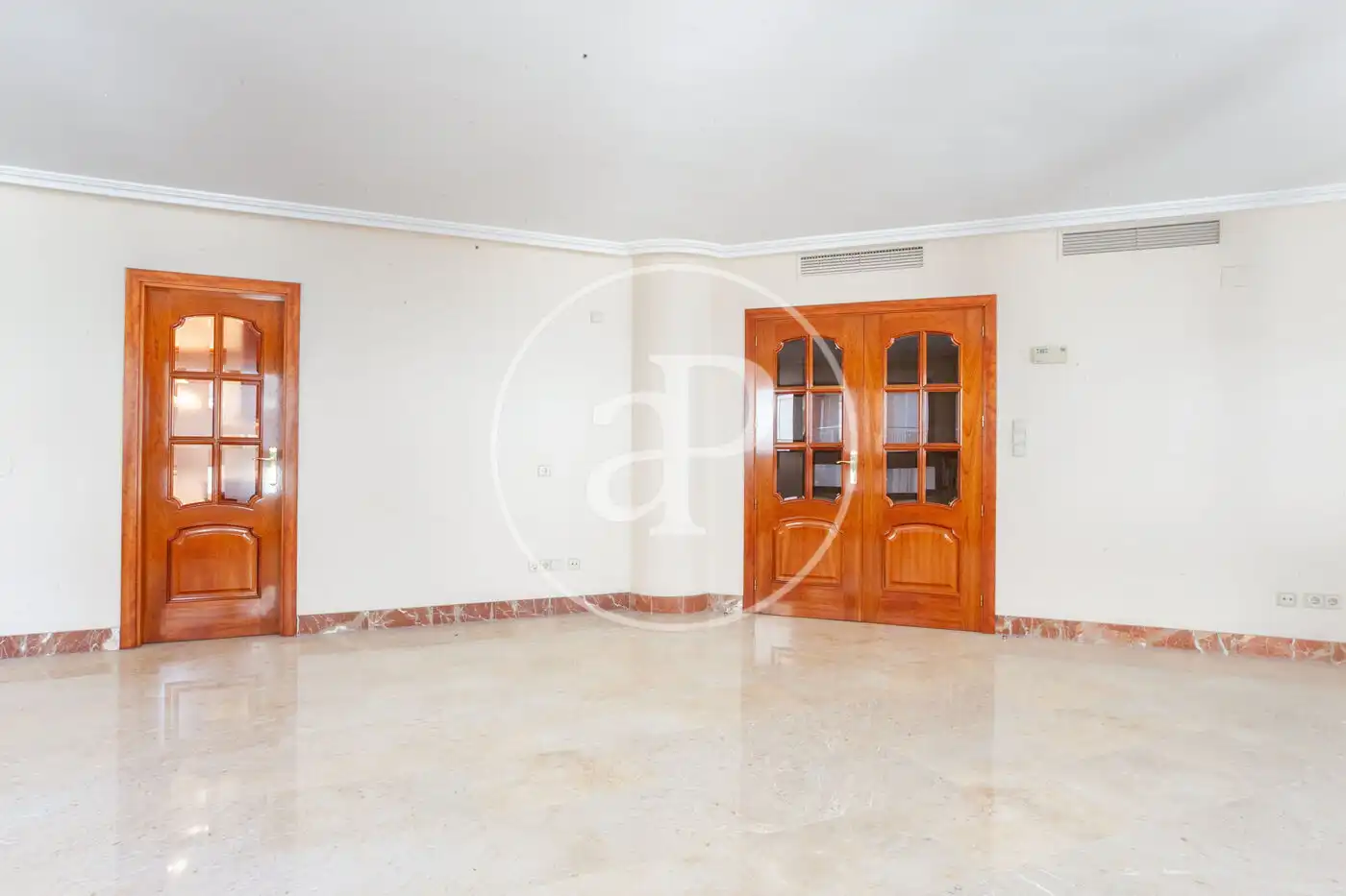 Flat for sale in Alicante / Alacant  with Air Conditioner, Heating and Storage room
