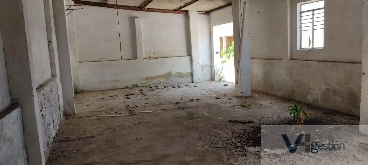 Industrial buildings for sale in Puerto Serrano