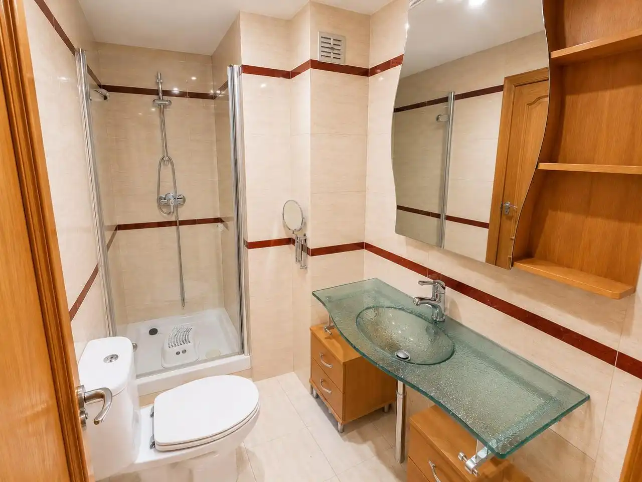 Badezimmer von Wohnung zum Verkauf in Zaragoza mit Klimaanlage, Heizung und Parkett